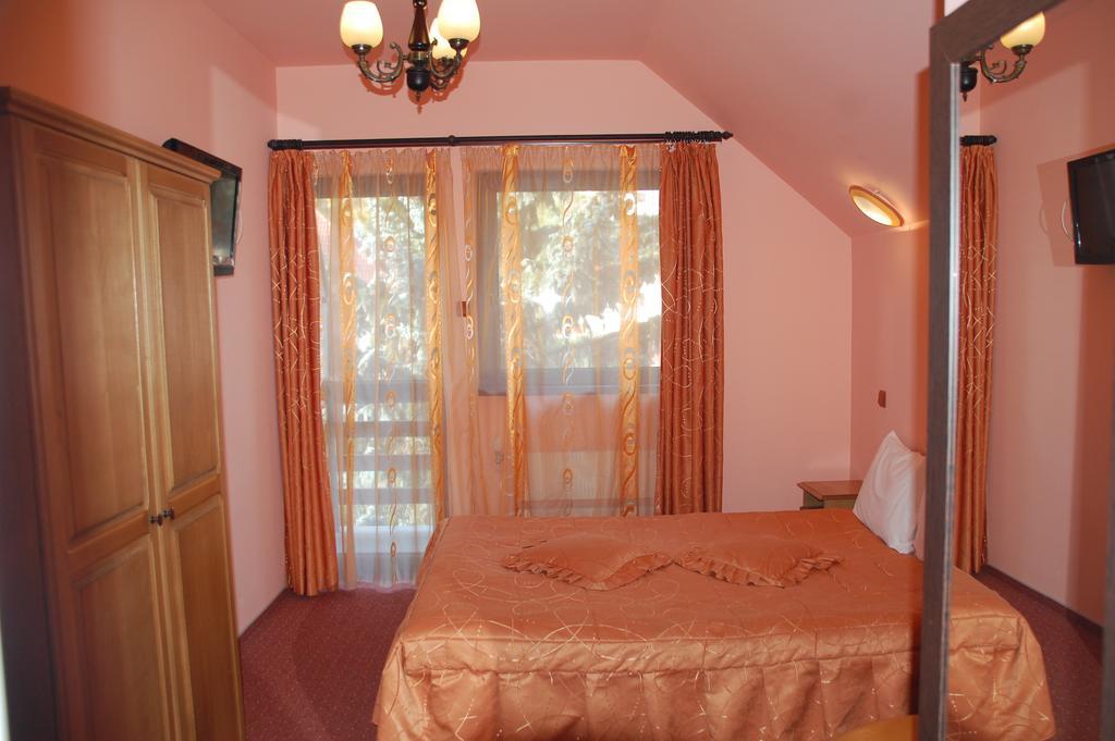 Pension Raluca Sinaia Extérieur photo